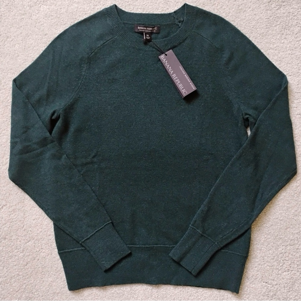 Banana Republic merino wool Deep Green Crewneck Sweater